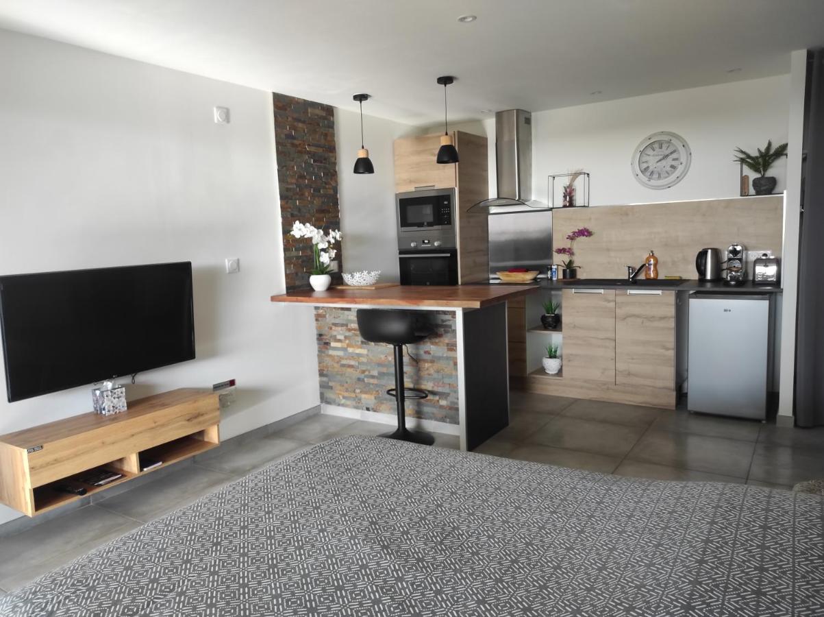 Villa Le M Six-Fours-les-Plages Extérieur photo