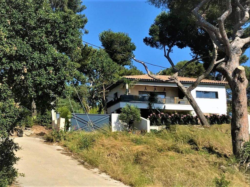 Villa Le M Six-Fours-les-Plages Extérieur photo